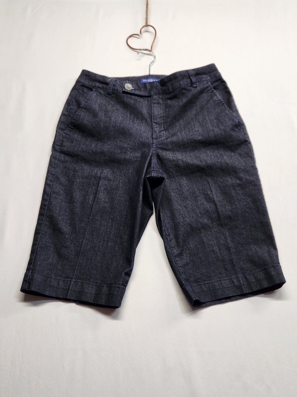 ⭐️Bandolino Dark Wash Denim Bermuda Shorts Size 10 Flat Front Comfort Stretch